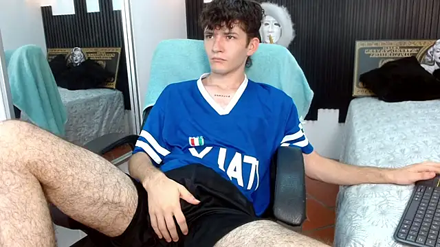 trevor_mob live cam on StripChat