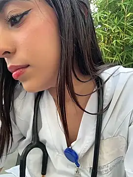 MiaCamille_ webcam