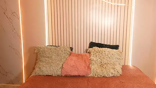 AndreaSerpa live cam on StripChat