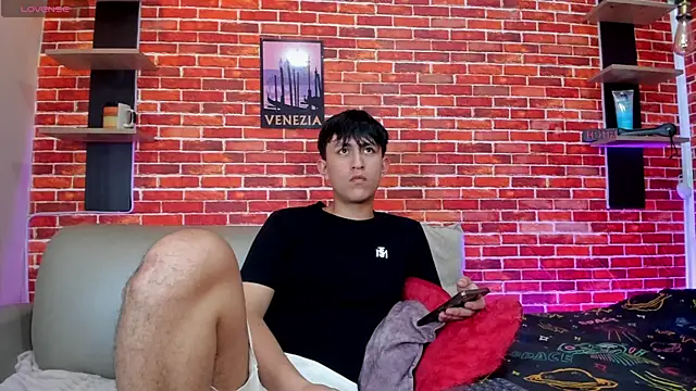 Hoot_boyss_ webcam