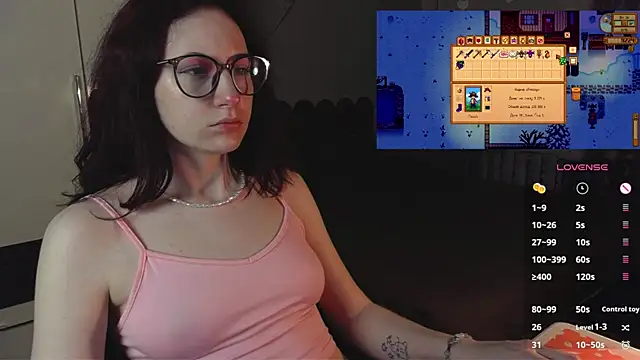 PricklyPeach webcam