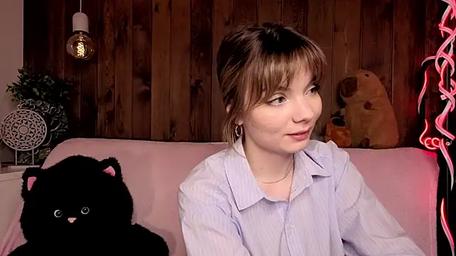 IvoryPesante webcam