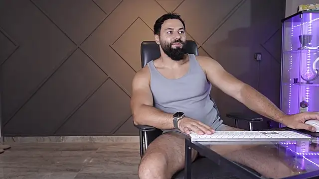 mattmasterss live cam on StripChat