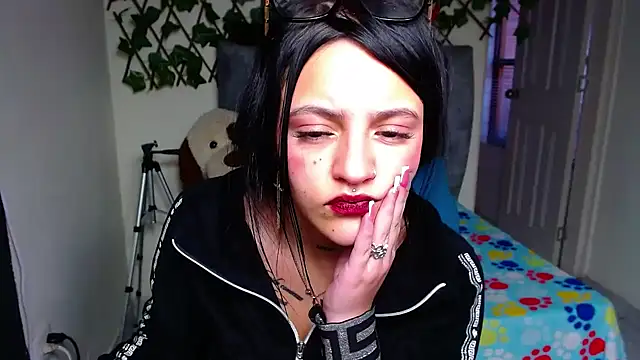 Violettasquirt live cam on StripChat