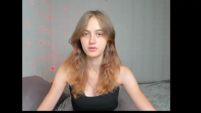 dreamy_pollyyy live cam on StripChat