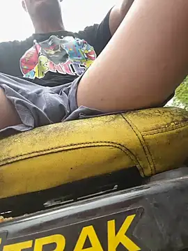 JockNThirsty live cam on StripChat