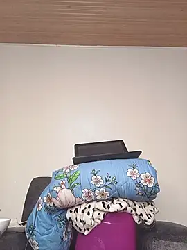 carabella_ (F young) - creamy anal gape