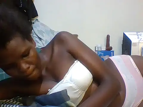 cute_aliyah live cam on StripChat
