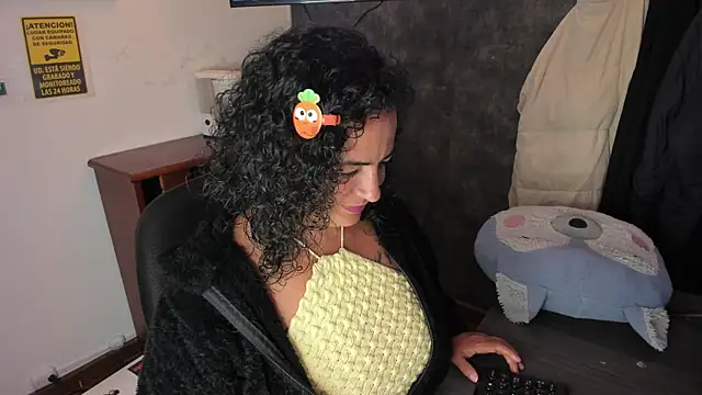 Natasha_Fox_Bms live cam on StripChat