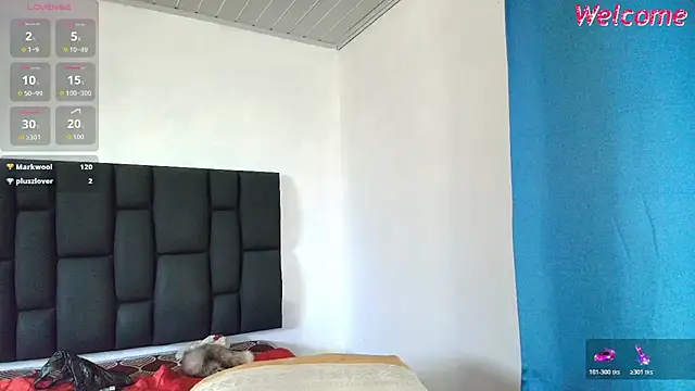 Aurora_doll23 webcam