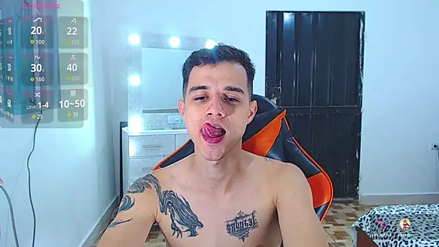 ADAM_HOT webcam