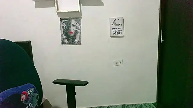 zaray_bella webcam