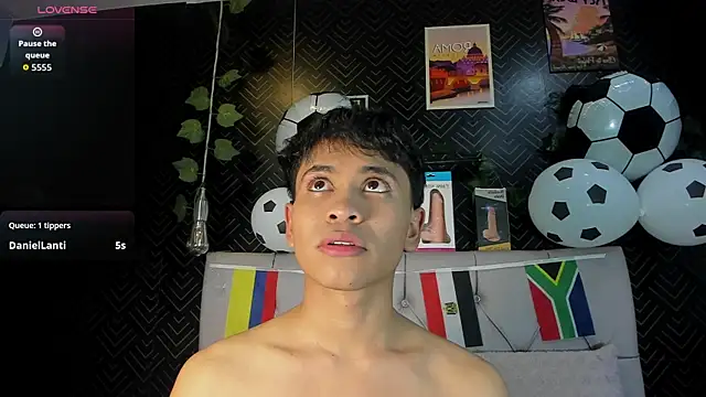 Ethan_Westt webcam