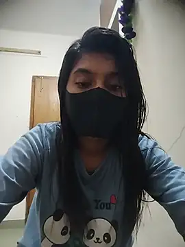 Disha_Nur0 webcam