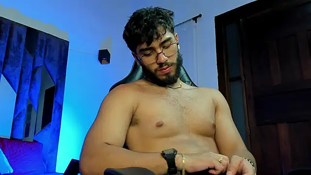 Franco_banderas live cam on StripChat