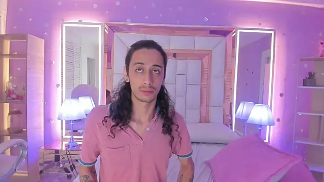 Goldentemptation_ webcam