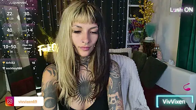 VivVixen live cam on StripChat