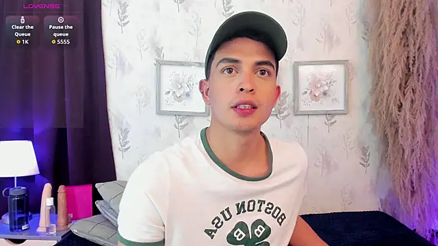 willy_diamond live cam on StripChat