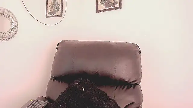 Zendalla_Ebony webcam
