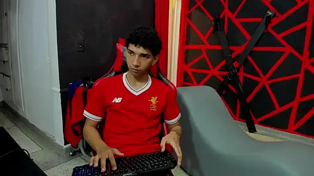 efrain_boy webcam
