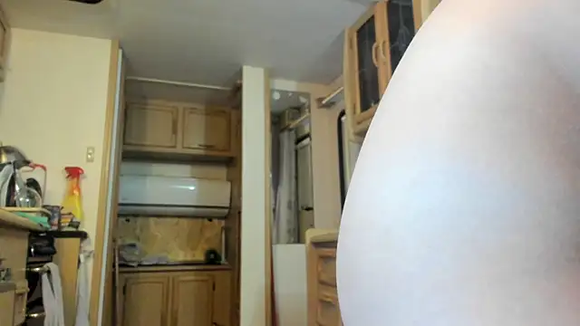 Dirty-Bya webcam