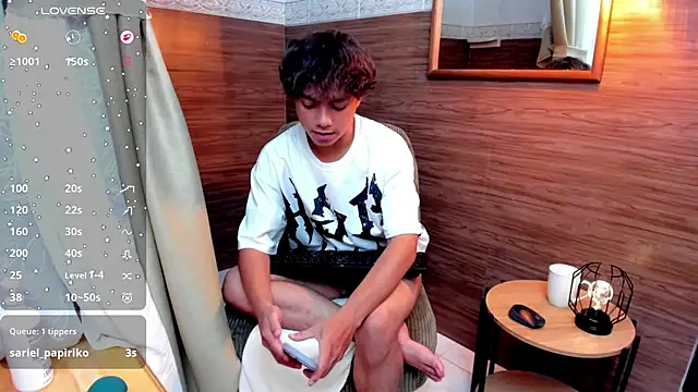 Honeymoon_sariel live sex cam