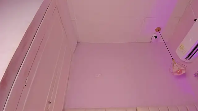 _lucia_18 webcam