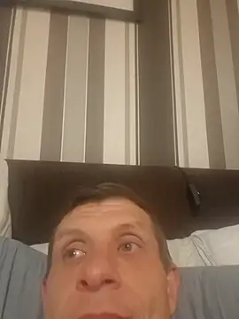 BigDmasked webcam