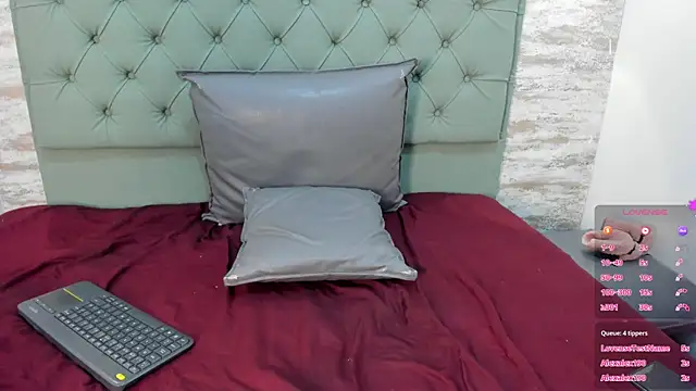 KataleyaVelvet webcam