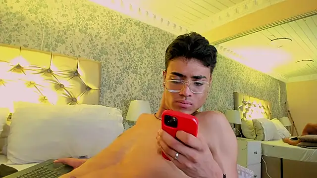DannTaylor webcam