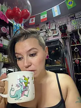 TamySweetness live cam on StripChat