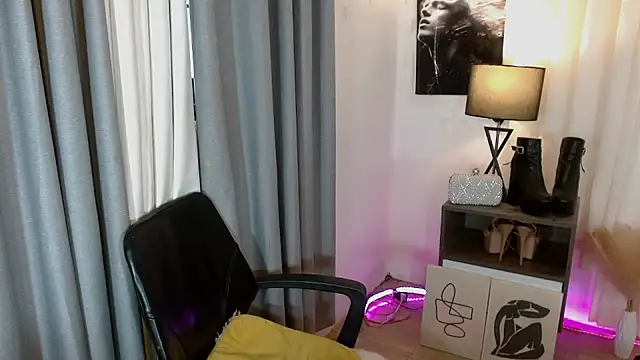 FuckingDolls69 webcam