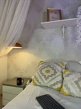 AlessiaVallmont webcam