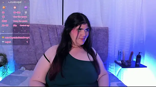 Emilie_Jones webcam