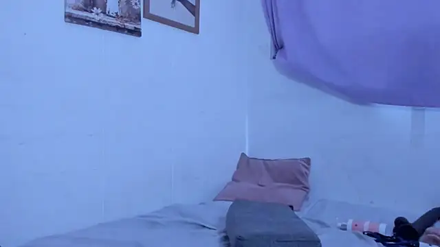LilyRobertts live sex cam