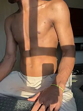 fernando_montanna (M twink) - I LOVE YUR BIGCOCK and PRECUM