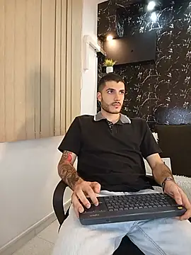 Rafael_Mendezz Live Web Cam Show
