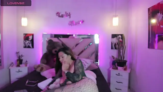 karly_moon (F milf) - fuck me and make mess