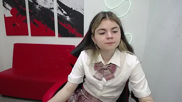 TinaRedly webcam