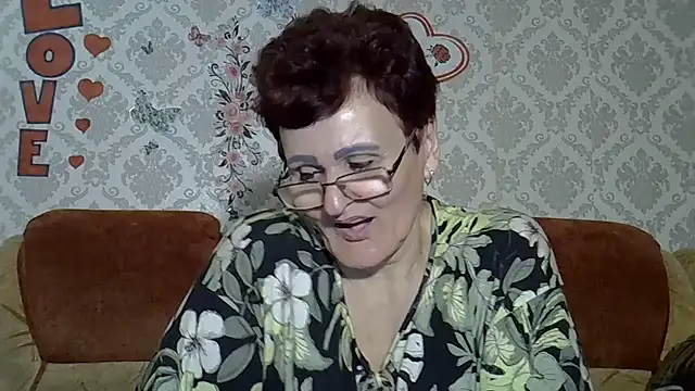 PaulaGolden live cam on StripChat