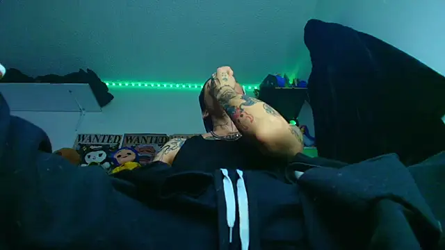 Anhony_Muscle webcam