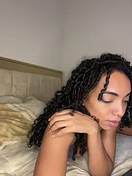 nicoleebony1 webcam