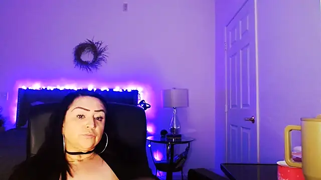 AlyssiaAmoreXO webcam