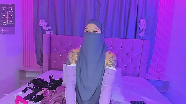 Nayla-Mouna webcam