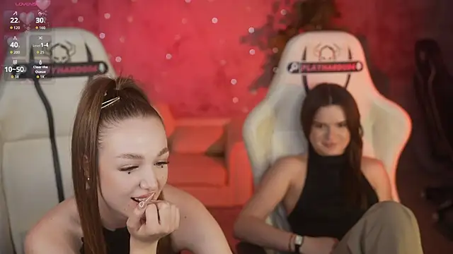 Ella_054 webcam