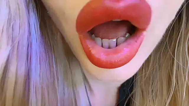 Velvet_kissx webcam