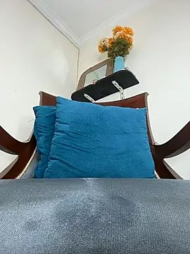 LilaRvsh webcam