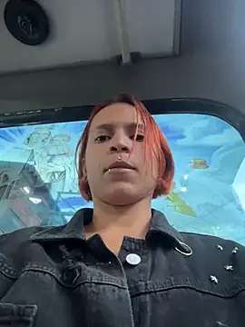Mia_0-4 webcam