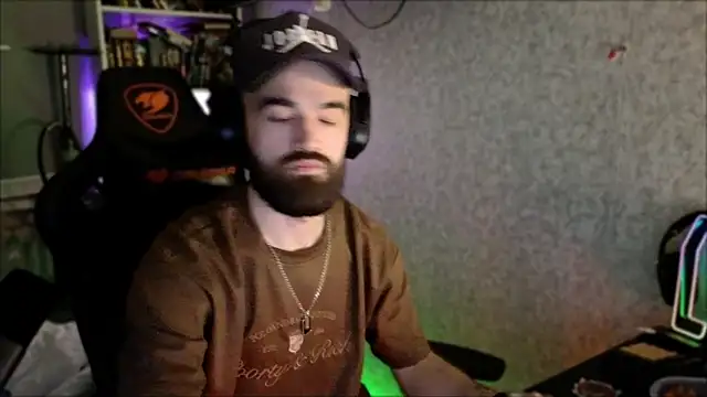 _Serious_Man webcam