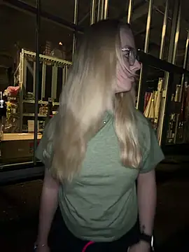 EllyNora Live Web Cam Show